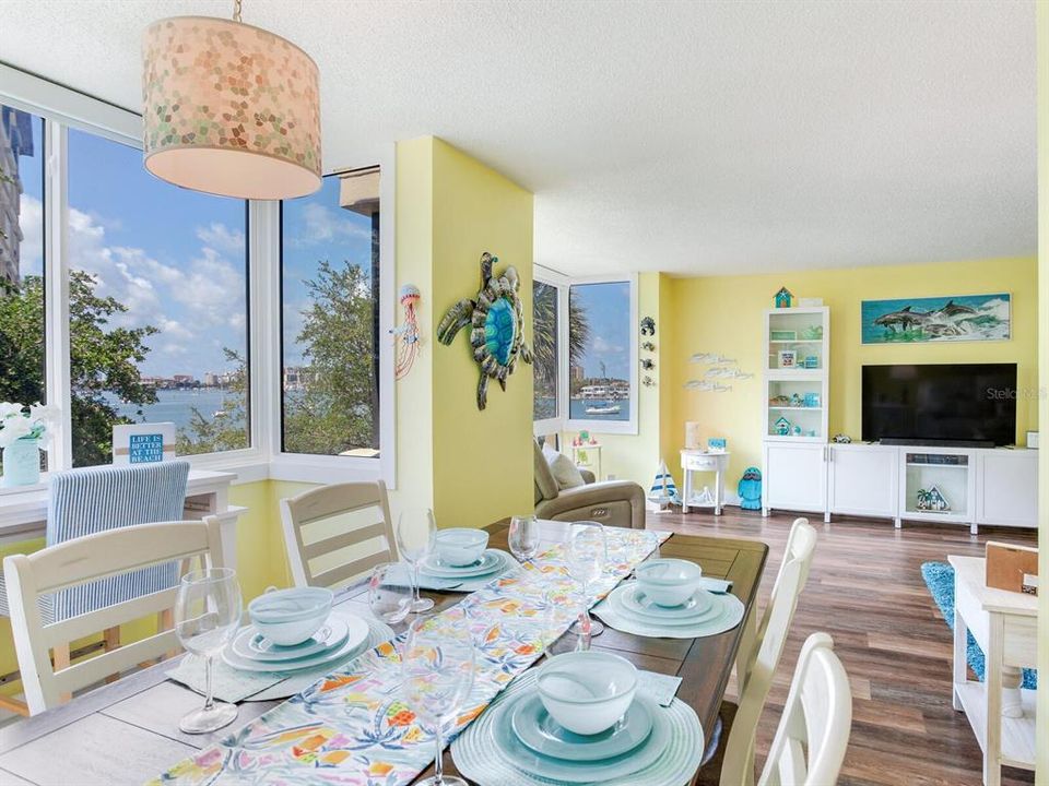 Activo con contrato: $430,000 (2 camas, 2 baños, 1350 Pies cuadrados)