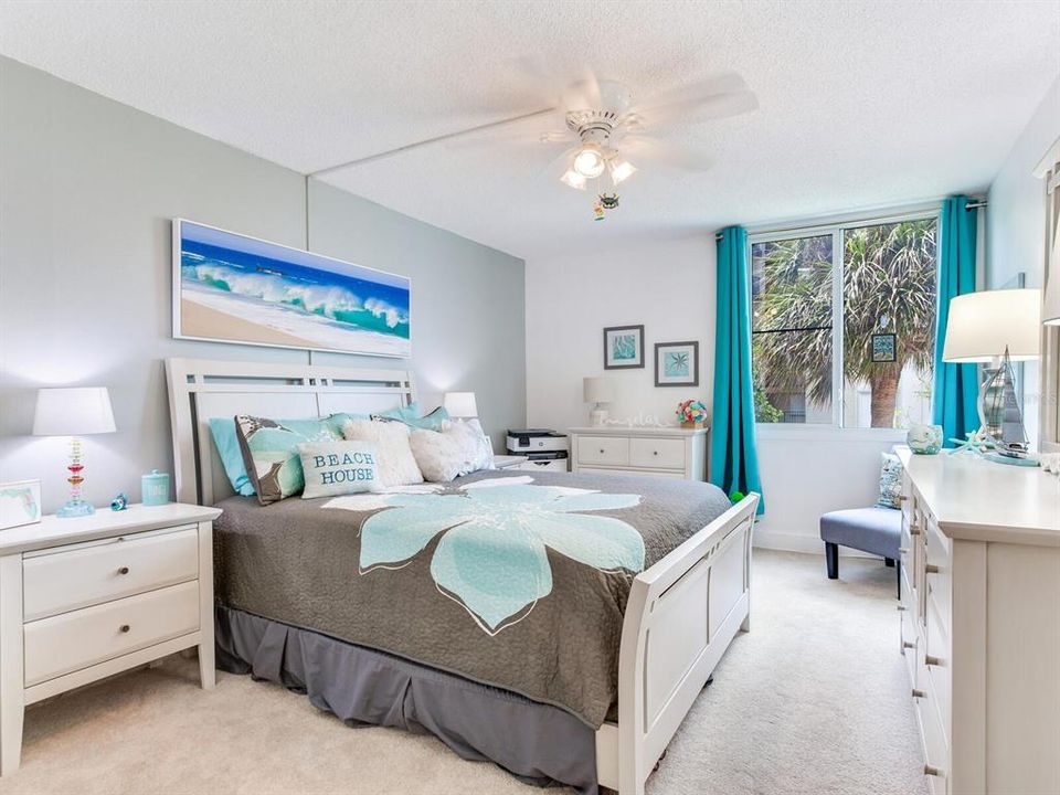 Activo con contrato: $430,000 (2 camas, 2 baños, 1350 Pies cuadrados)