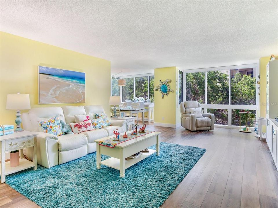 Activo con contrato: $430,000 (2 camas, 2 baños, 1350 Pies cuadrados)