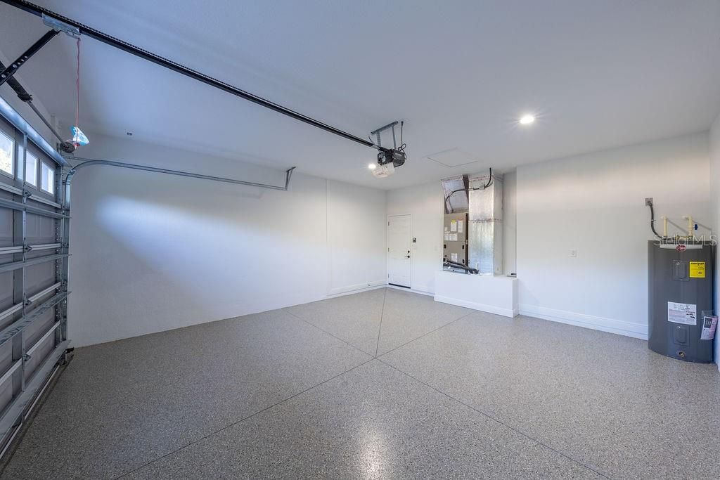 For Sale: $475,000 (4 beds, 3 baths, 2011 Square Feet)