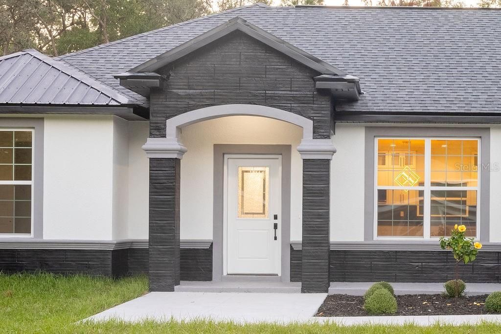 For Sale: $475,000 (4 beds, 3 baths, 2011 Square Feet)