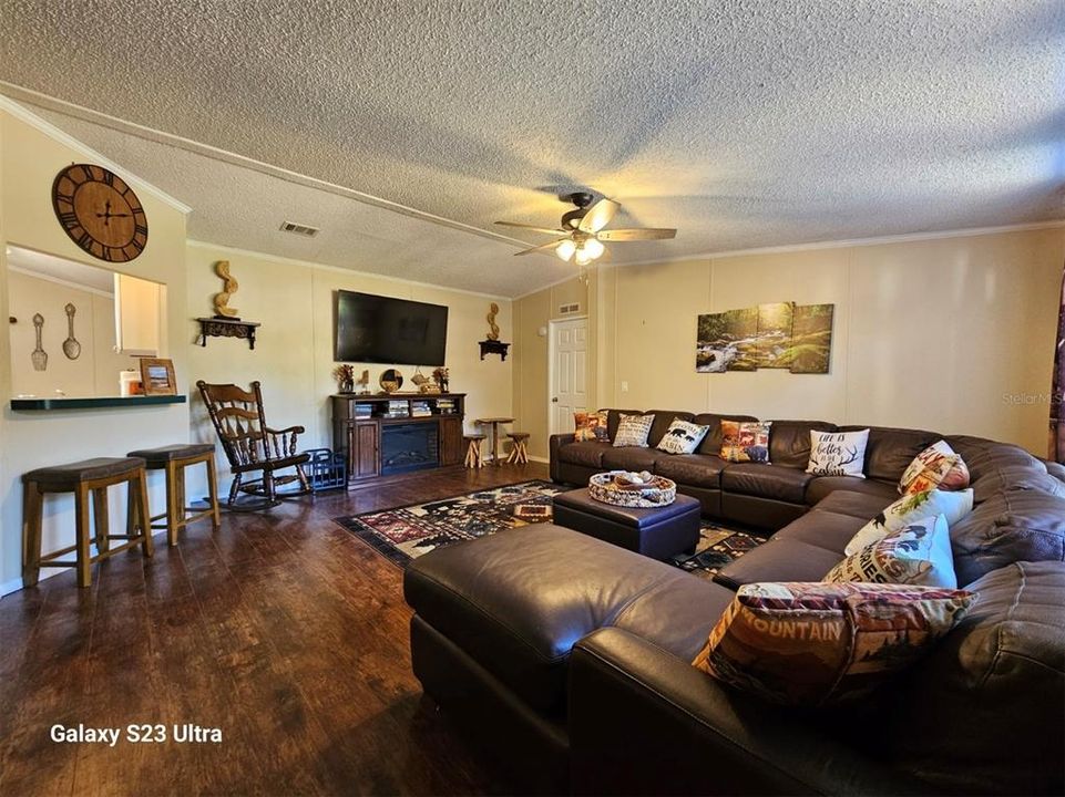 出租: $5,500 (3 贝兹, 2 浴室, 1512 平方英尺)