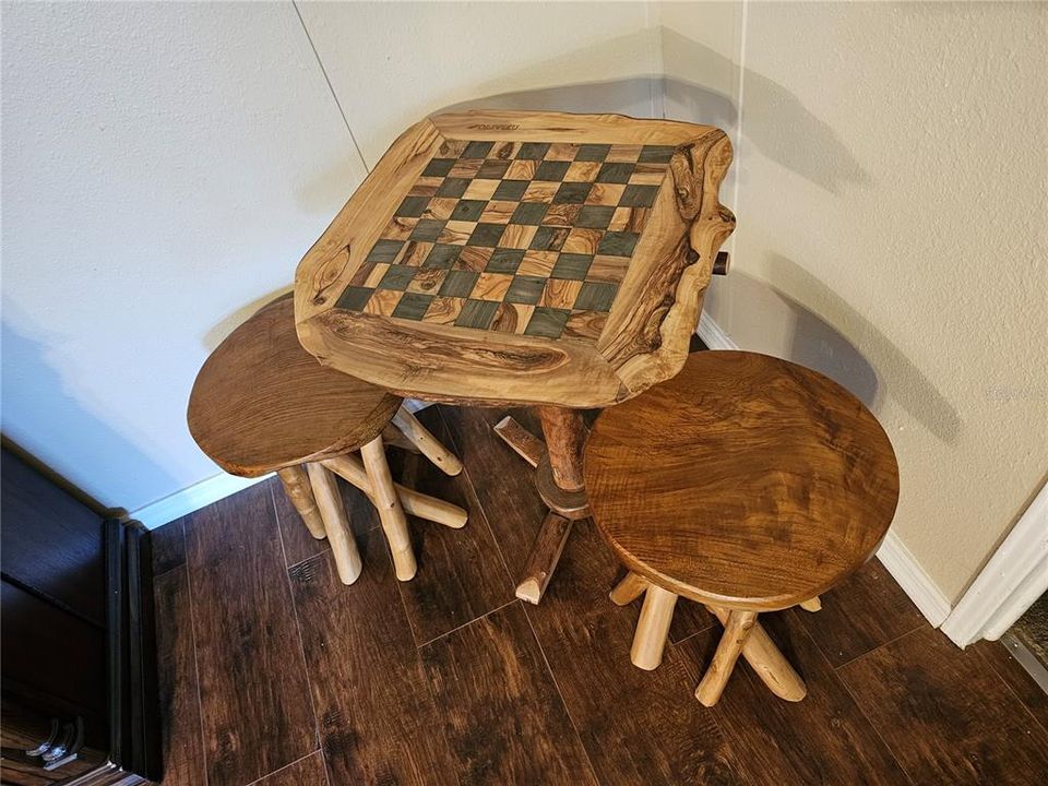 出租: $5,500 (3 贝兹, 2 浴室, 1512 平方英尺)