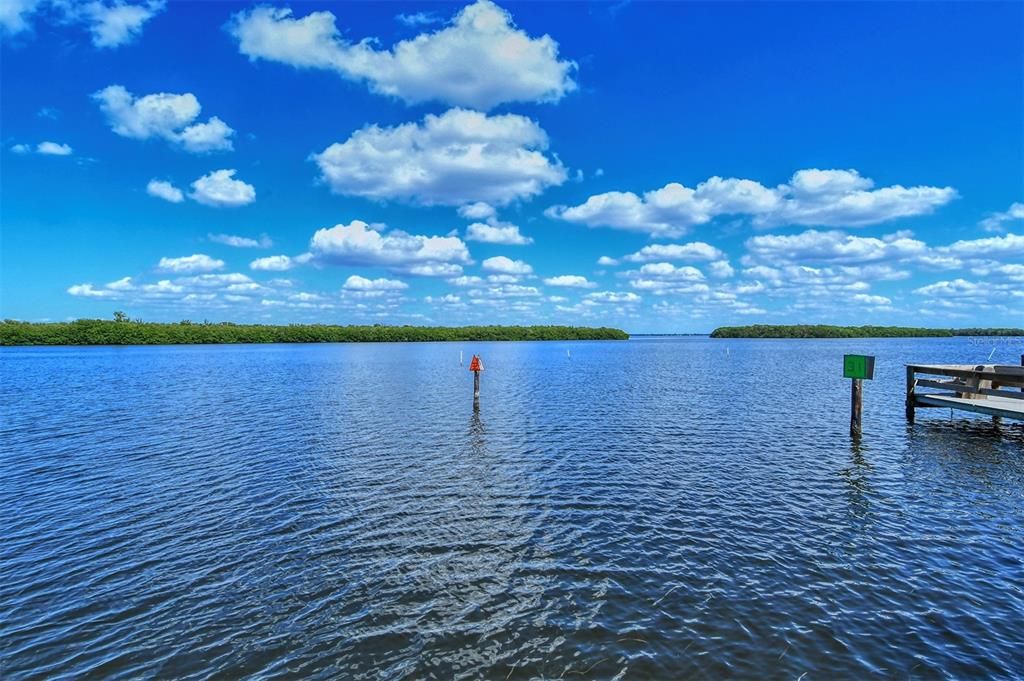 For Sale: $725,000 (2 beds, 2 baths, 1312 Square Feet)