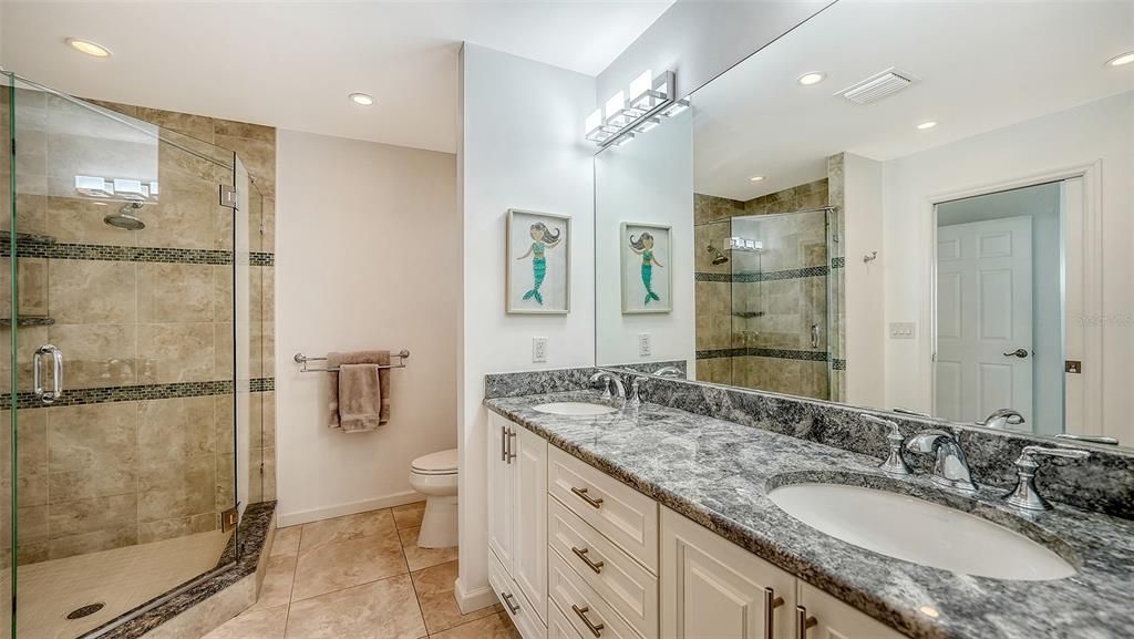 For Sale: $725,000 (2 beds, 2 baths, 1312 Square Feet)