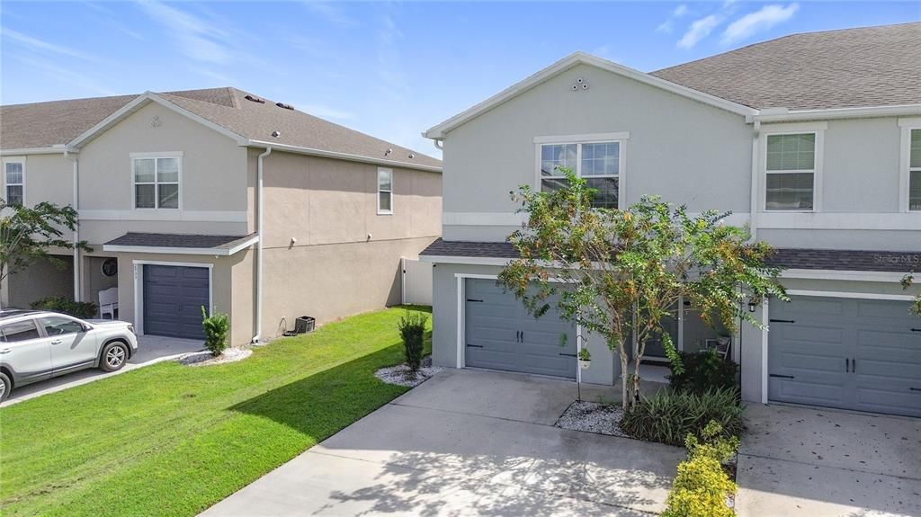 Active With Contract: $315,000 (3 beds, 2 baths, 1884 Square Feet)