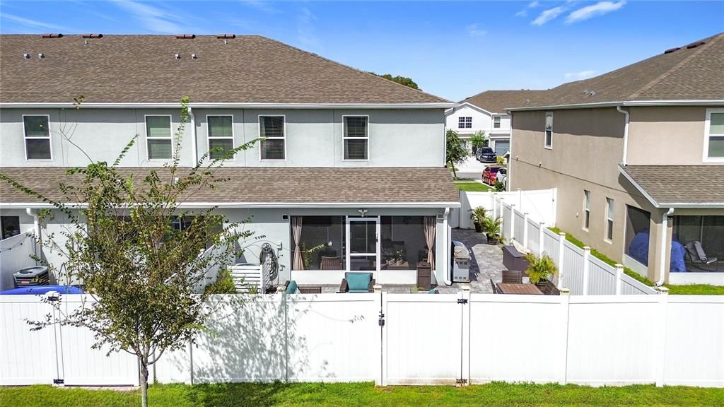 Active With Contract: $315,000 (3 beds, 2 baths, 1884 Square Feet)