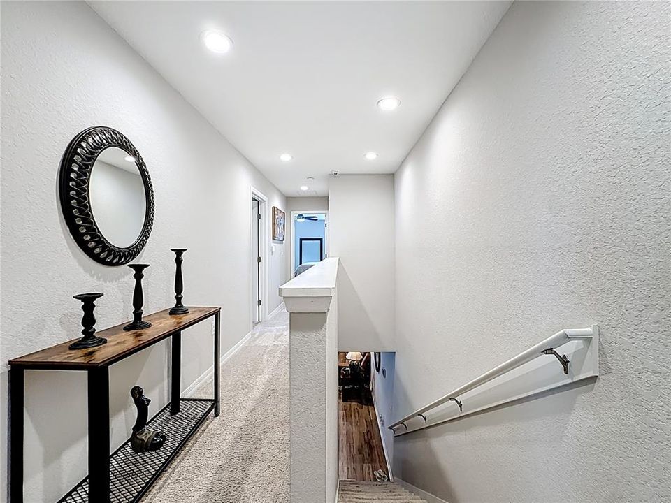 Active With Contract: $315,000 (3 beds, 2 baths, 1884 Square Feet)