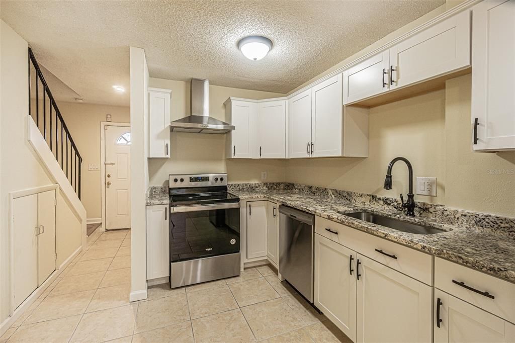 En Renta: $1,898 (3 camas, 2 baños, 1400 Pies cuadrados)