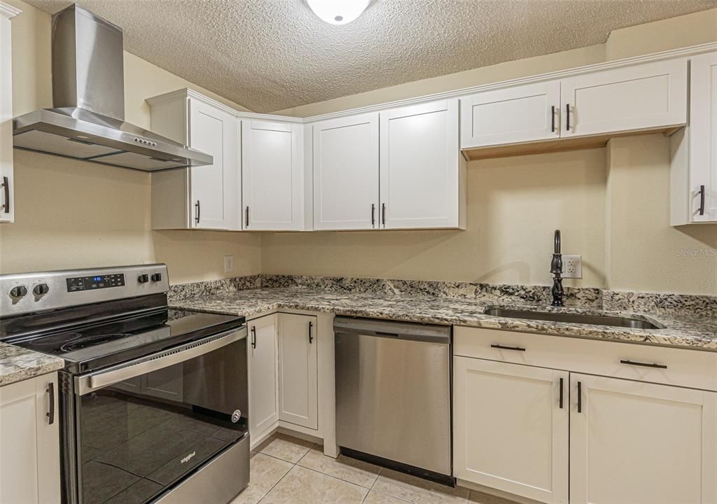 En Renta: $1,898 (3 camas, 2 baños, 1400 Pies cuadrados)