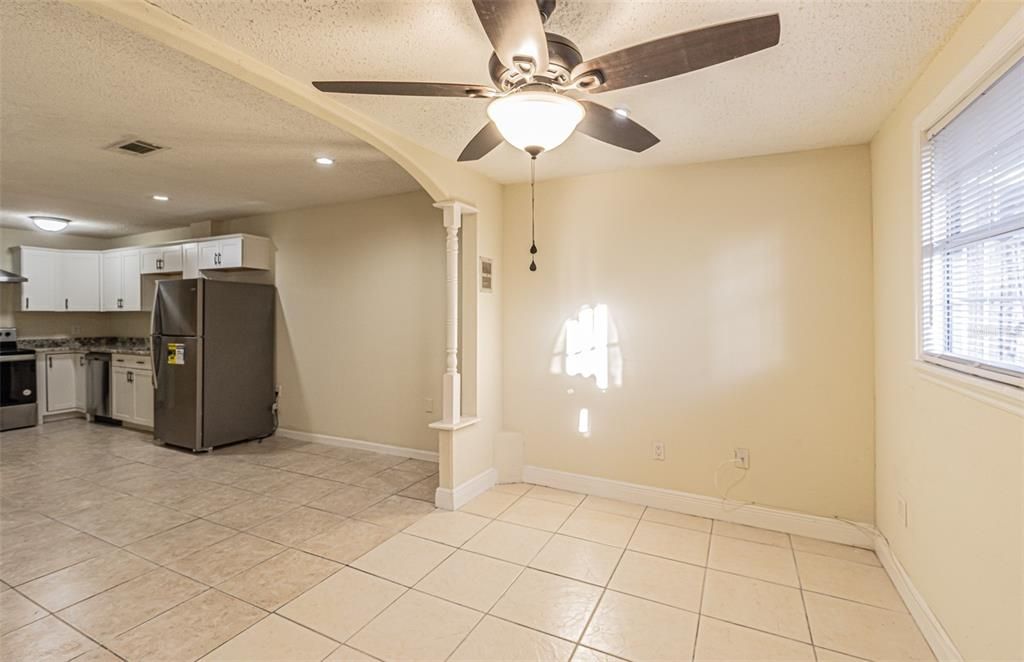 En Renta: $1,898 (3 camas, 2 baños, 1400 Pies cuadrados)