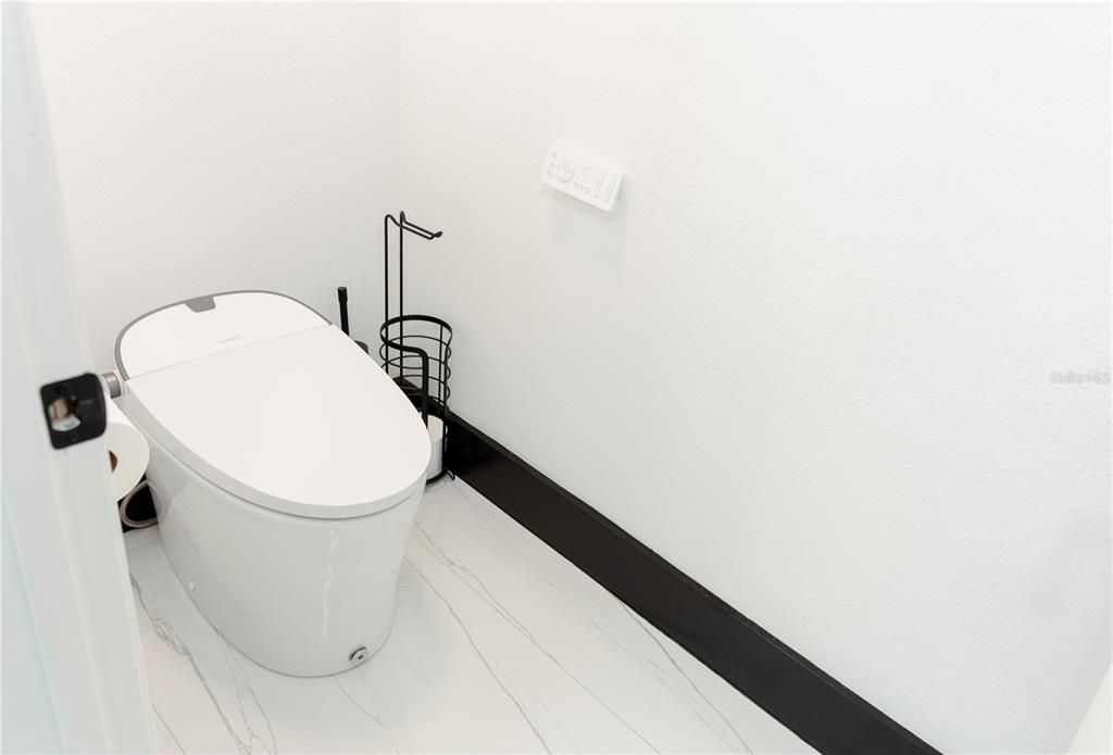 En Venta: $789,000 (5 camas, 3 baños, 3199 Pies cuadrados)