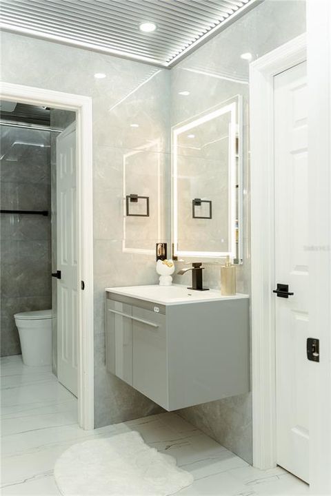 En Venta: $789,000 (5 camas, 3 baños, 3199 Pies cuadrados)