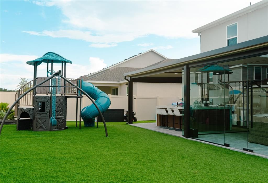 En Venta: $789,000 (5 camas, 3 baños, 3199 Pies cuadrados)