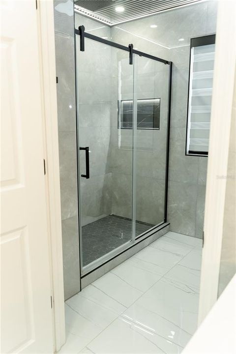 En Venta: $789,000 (5 camas, 3 baños, 3199 Pies cuadrados)