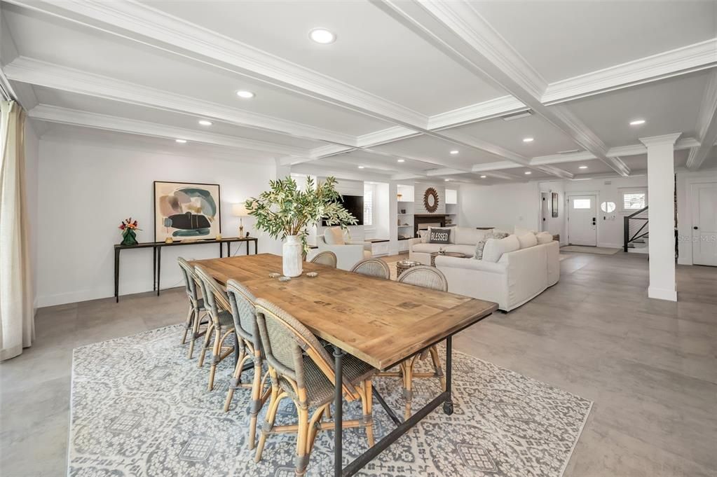 合同活跃: $2,685,000 (4 贝兹, 4 浴室, 4171 平方英尺)