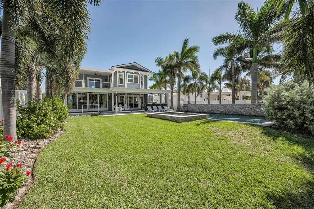 合同活跃: $2,685,000 (4 贝兹, 4 浴室, 4171 平方英尺)