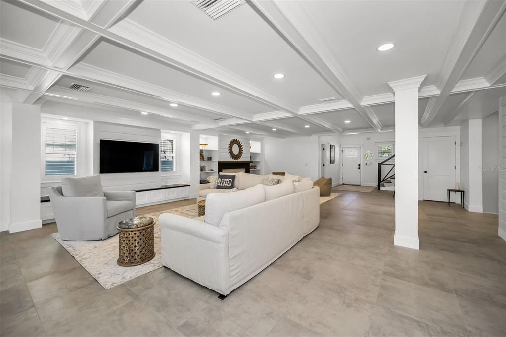 合同活跃: $2,685,000 (4 贝兹, 4 浴室, 4171 平方英尺)