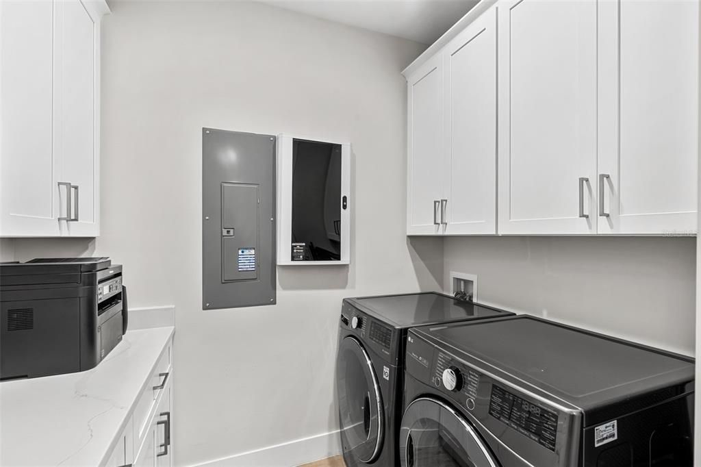 En Venta: $679,000 (3 camas, 2 baños, 1866 Pies cuadrados)