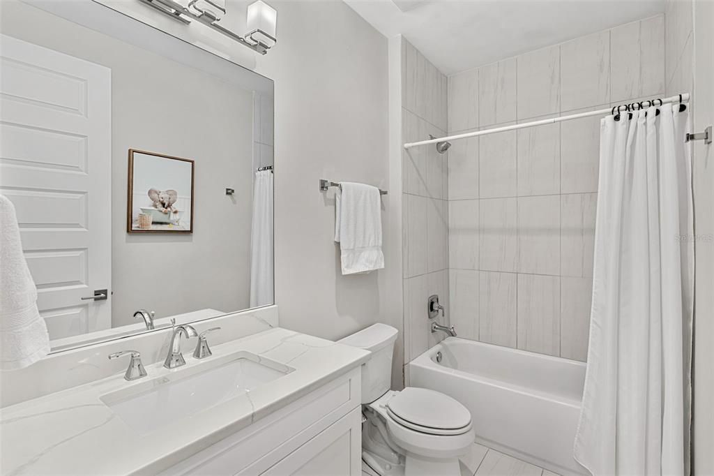 En Venta: $679,000 (3 camas, 2 baños, 1866 Pies cuadrados)