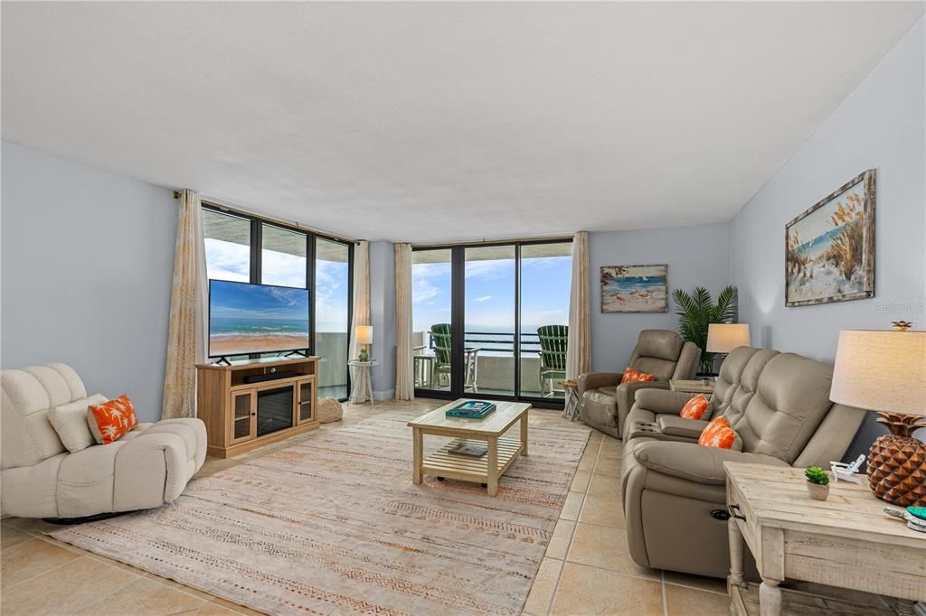 Activo con contrato: $485,000 (2 camas, 2 baños, 1347 Pies cuadrados)