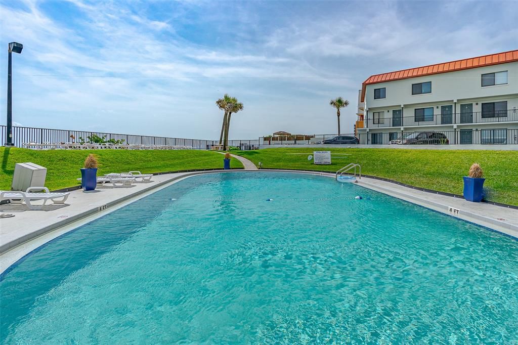 Activo con contrato: $485,000 (2 camas, 2 baños, 1347 Pies cuadrados)