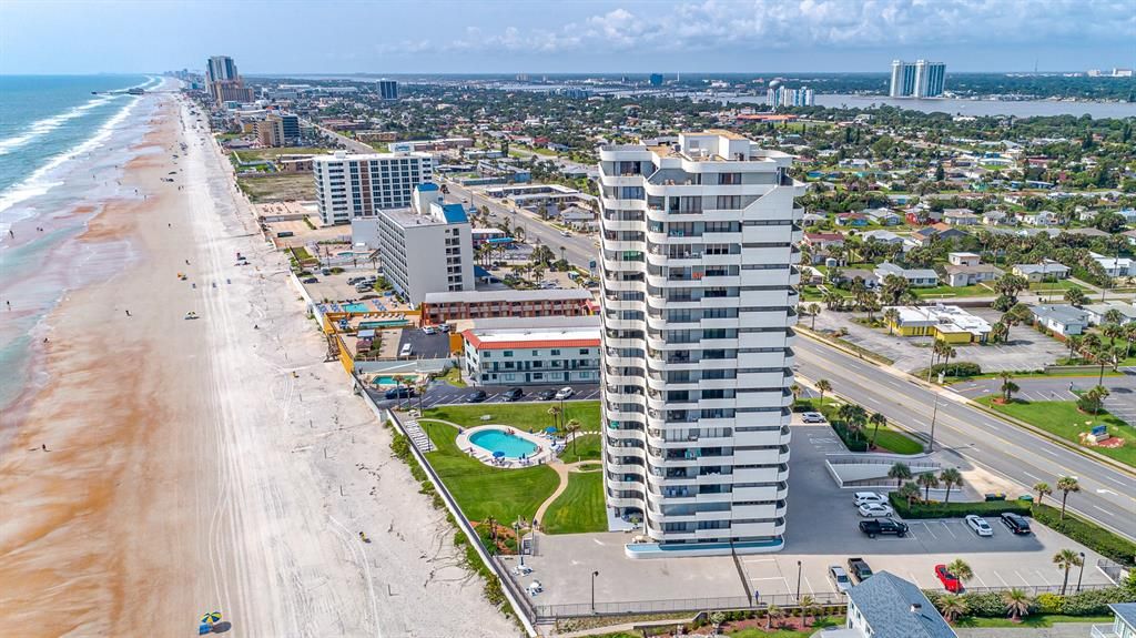 Activo con contrato: $485,000 (2 camas, 2 baños, 1347 Pies cuadrados)