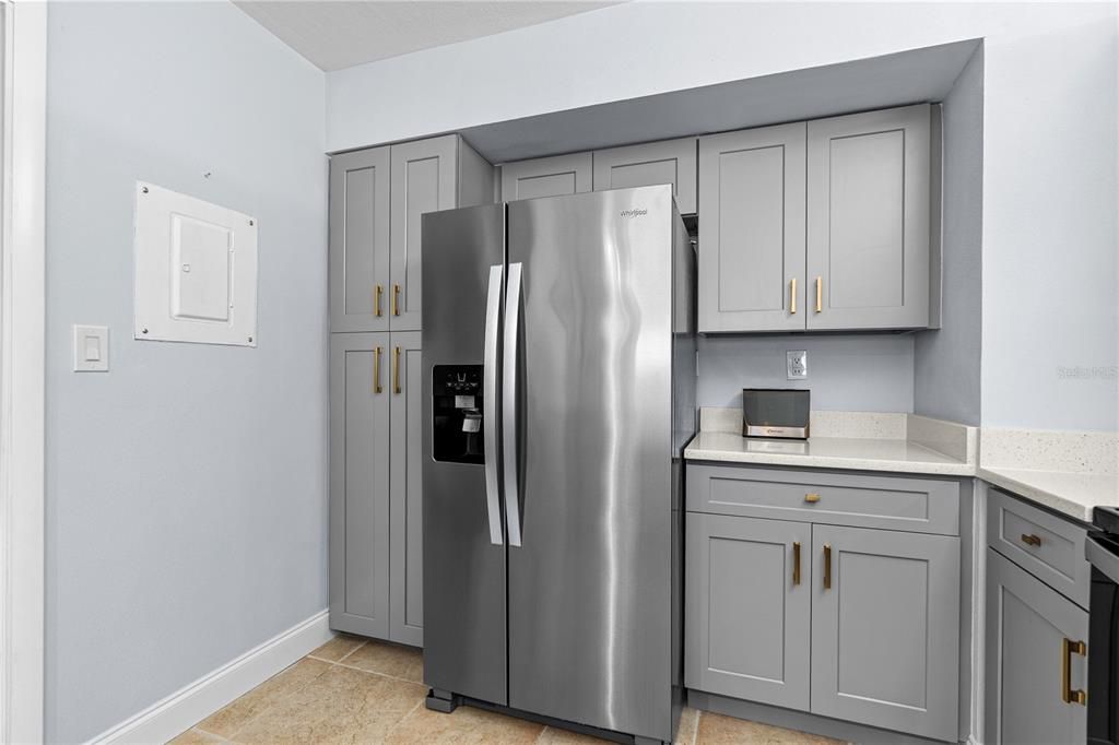 Activo con contrato: $485,000 (2 camas, 2 baños, 1347 Pies cuadrados)