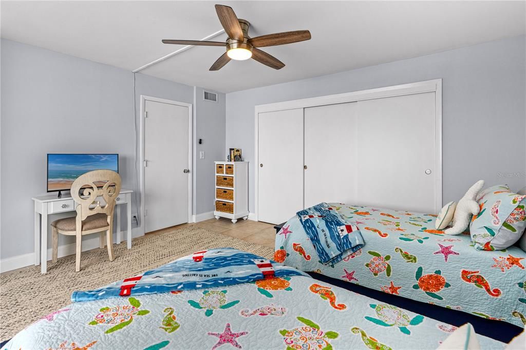 Activo con contrato: $485,000 (2 camas, 2 baños, 1347 Pies cuadrados)