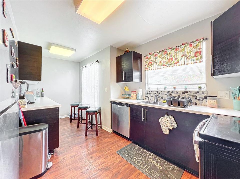 Active With Contract: $88,800 (2 beds, 2 baths, 1008 Square Feet)
