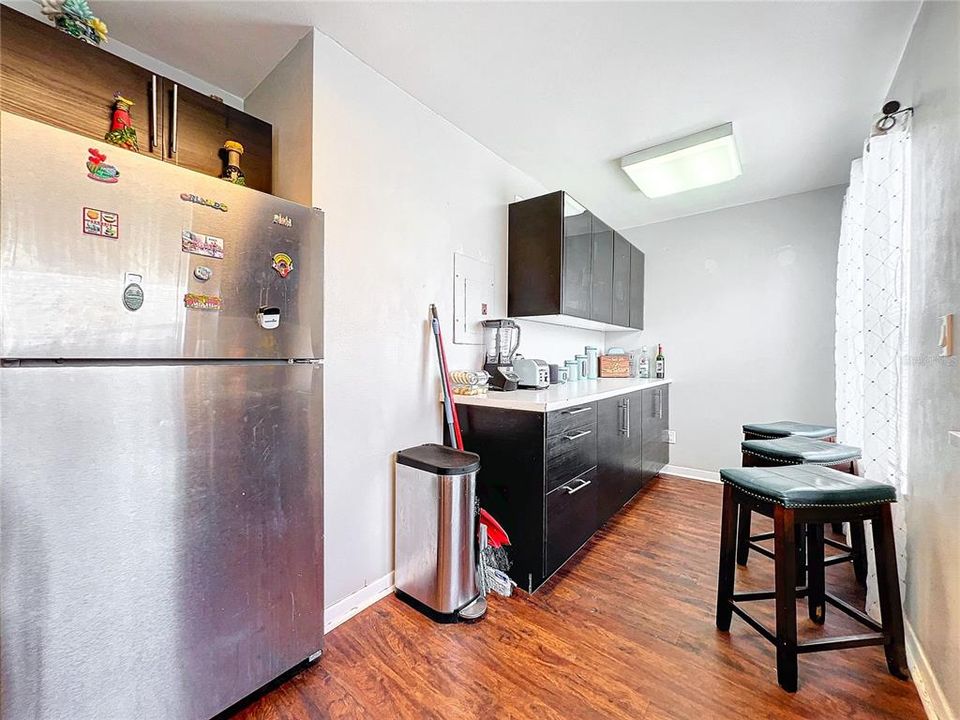 Active With Contract: $88,800 (2 beds, 2 baths, 1008 Square Feet)