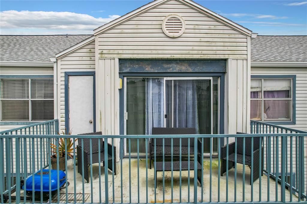 Active With Contract: $88,800 (2 beds, 2 baths, 1008 Square Feet)