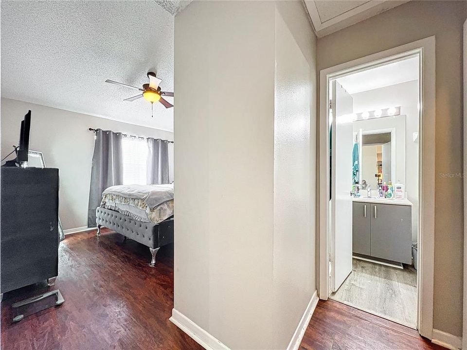 Active With Contract: $88,800 (2 beds, 2 baths, 1008 Square Feet)
