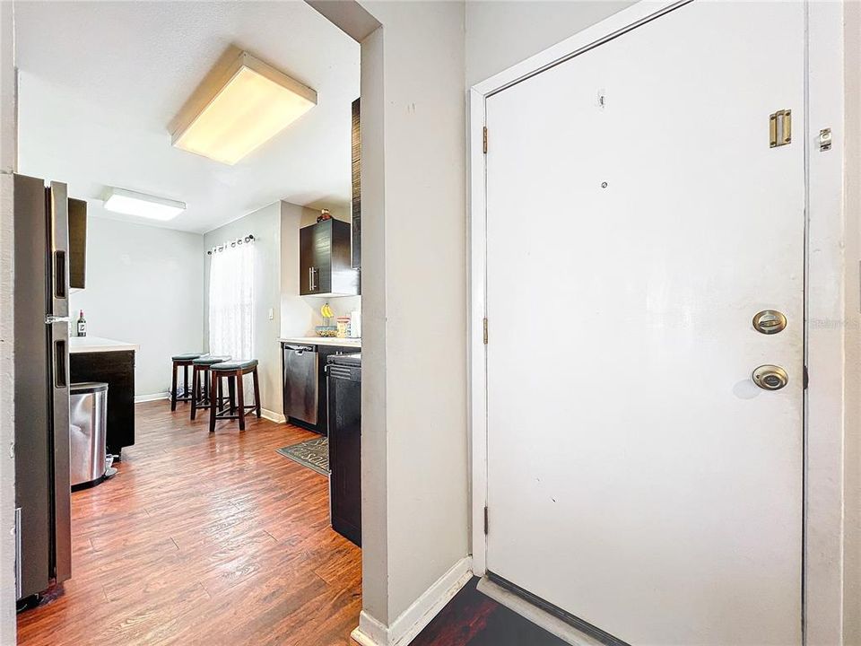 Active With Contract: $88,800 (2 beds, 2 baths, 1008 Square Feet)