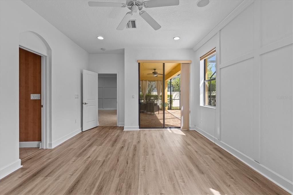 Active With Contract: $515,000 (3 beds, 2 baths, 2015 Square Feet)