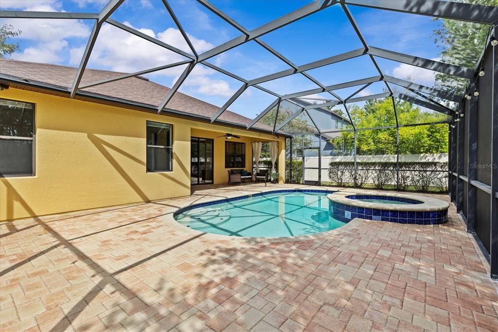 Active With Contract: $515,000 (3 beds, 2 baths, 2015 Square Feet)