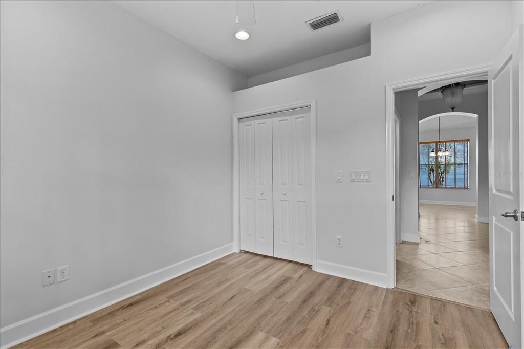 Active With Contract: $515,000 (3 beds, 2 baths, 2015 Square Feet)