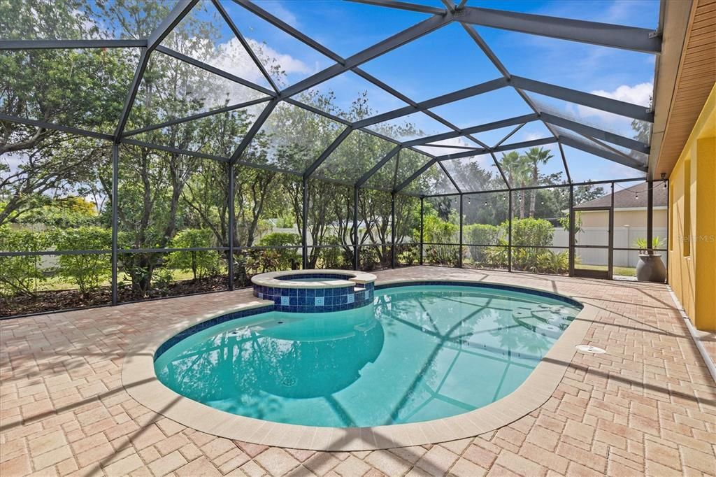 Active With Contract: $515,000 (3 beds, 2 baths, 2015 Square Feet)