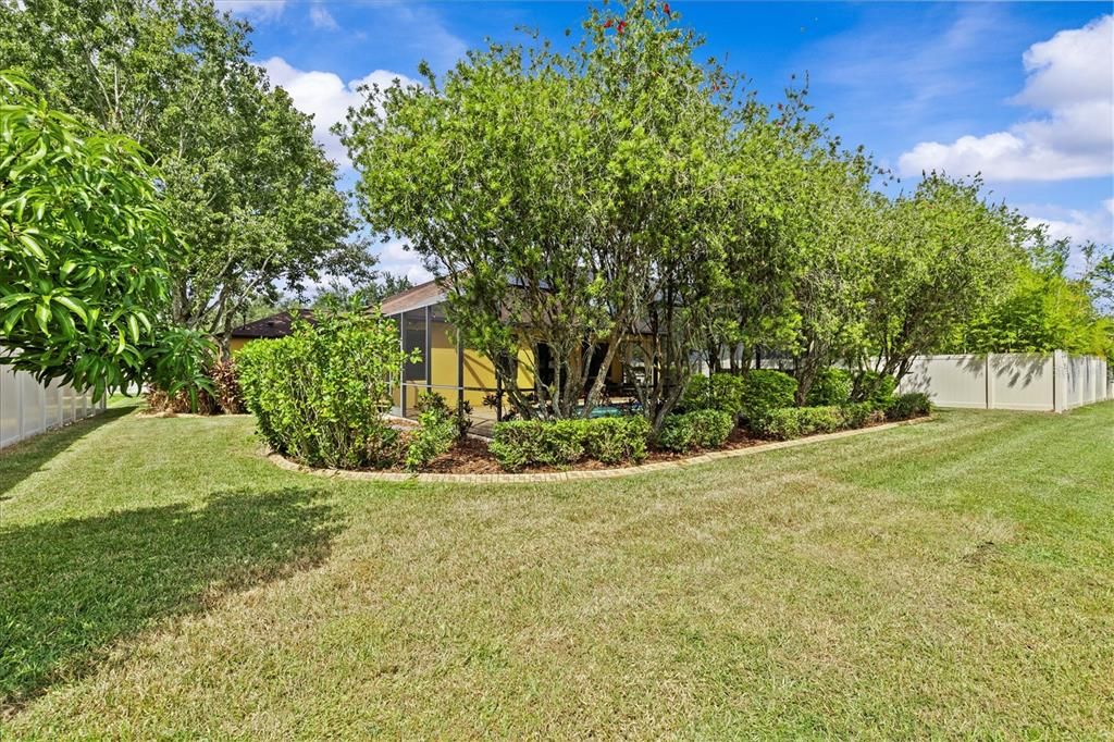 Active With Contract: $515,000 (3 beds, 2 baths, 2015 Square Feet)