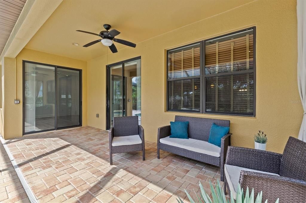 Active With Contract: $515,000 (3 beds, 2 baths, 2015 Square Feet)