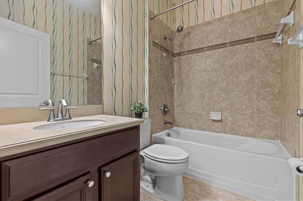 Active With Contract: $515,000 (3 beds, 2 baths, 2015 Square Feet)