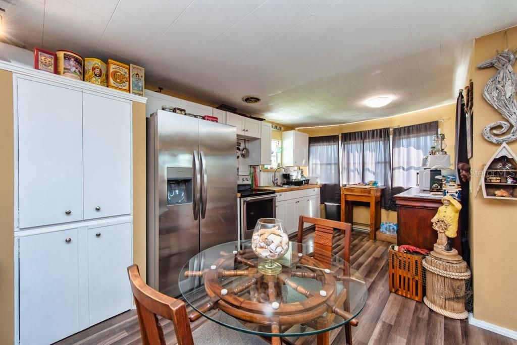 На продажу: $90,000 (1 спален, 1 ванн, 540 Квадратных фут)