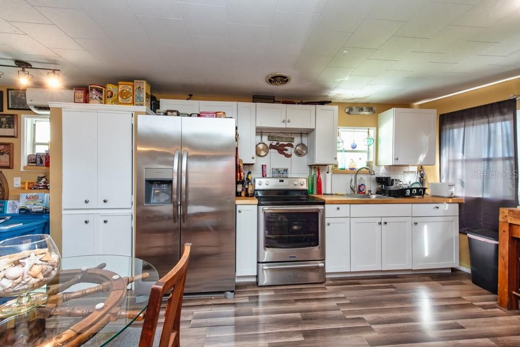 На продажу: $90,000 (1 спален, 1 ванн, 540 Квадратных фут)