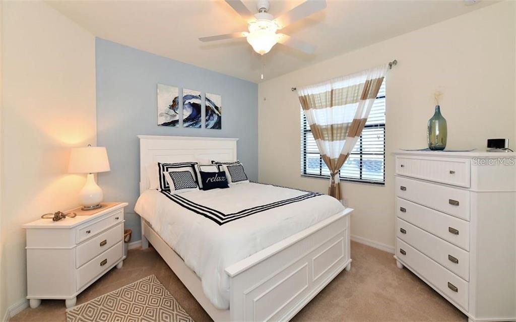 For Rent: $6,500 (3 beds, 2 baths, 1286 Square Feet)