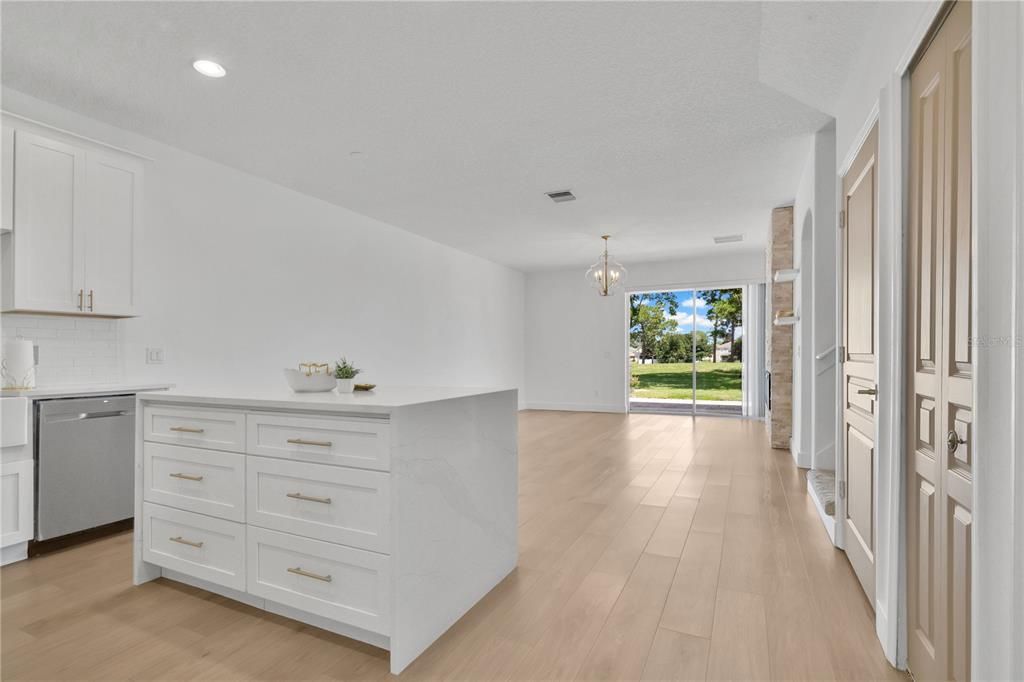 For Sale: $349,000 (4 beds, 3 baths, 2534 Square Feet)