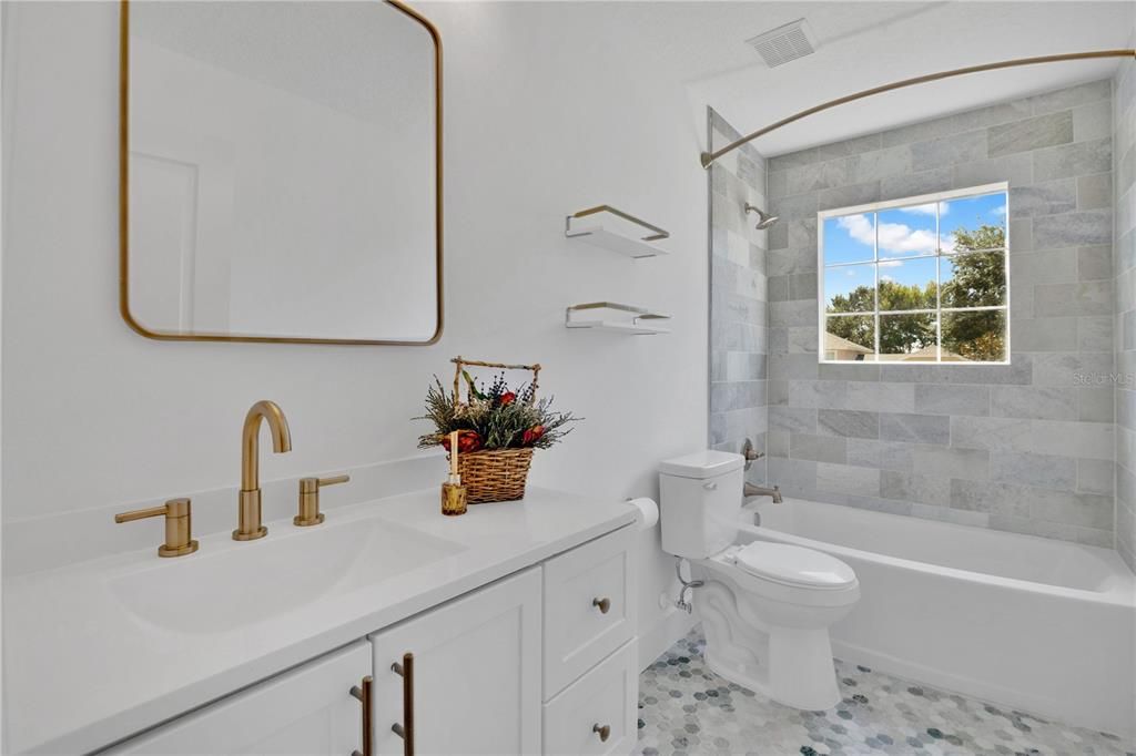 For Sale: $349,000 (4 beds, 3 baths, 2534 Square Feet)