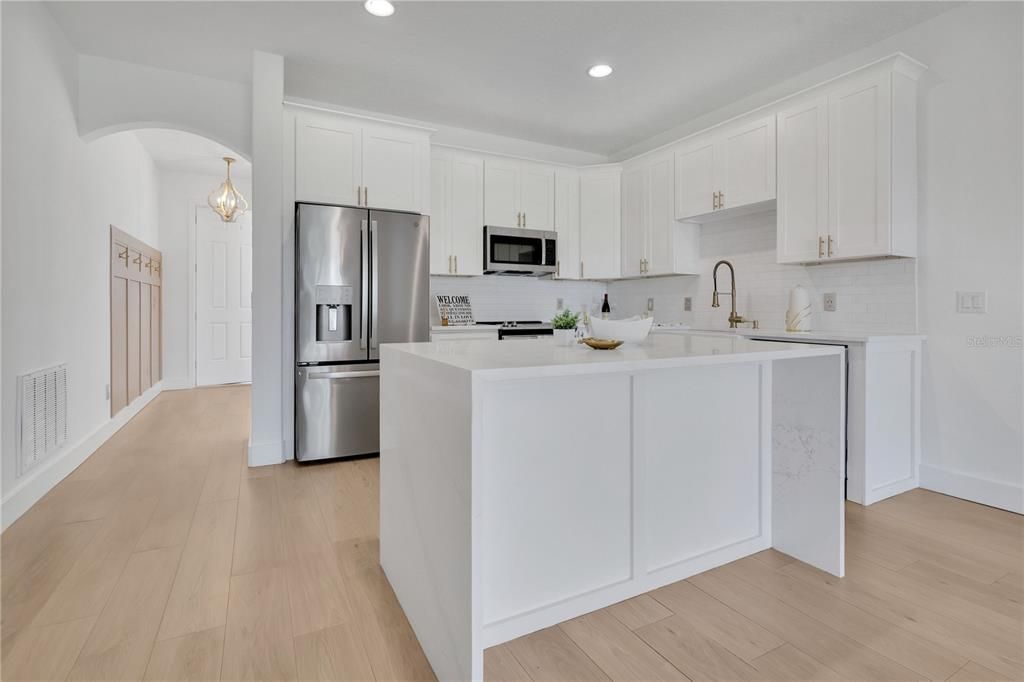 For Sale: $349,000 (4 beds, 3 baths, 2534 Square Feet)