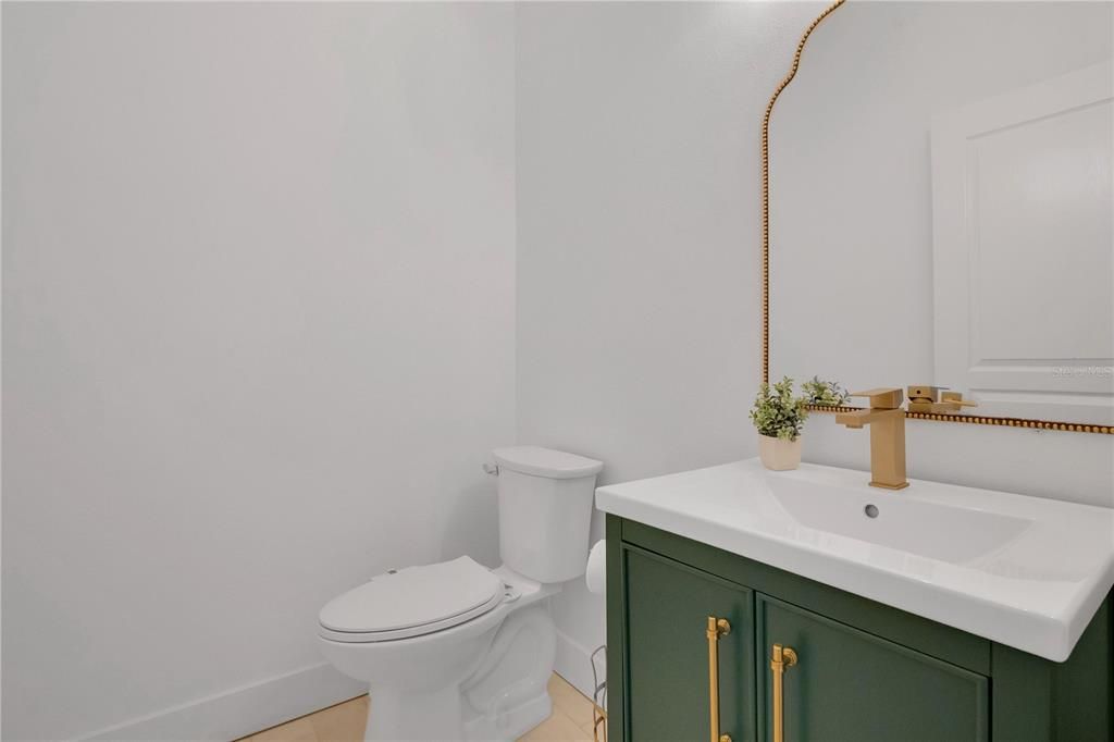 For Sale: $349,000 (4 beds, 3 baths, 2534 Square Feet)