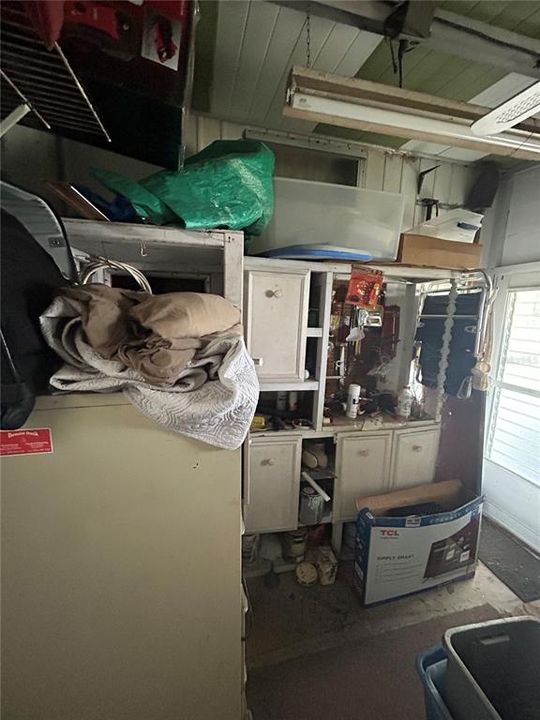 На продажу: $69,999 (2 спален, 2 ванн, 989 Квадратных фут)