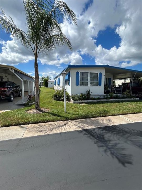 На продажу: $69,999 (2 спален, 2 ванн, 989 Квадратных фут)